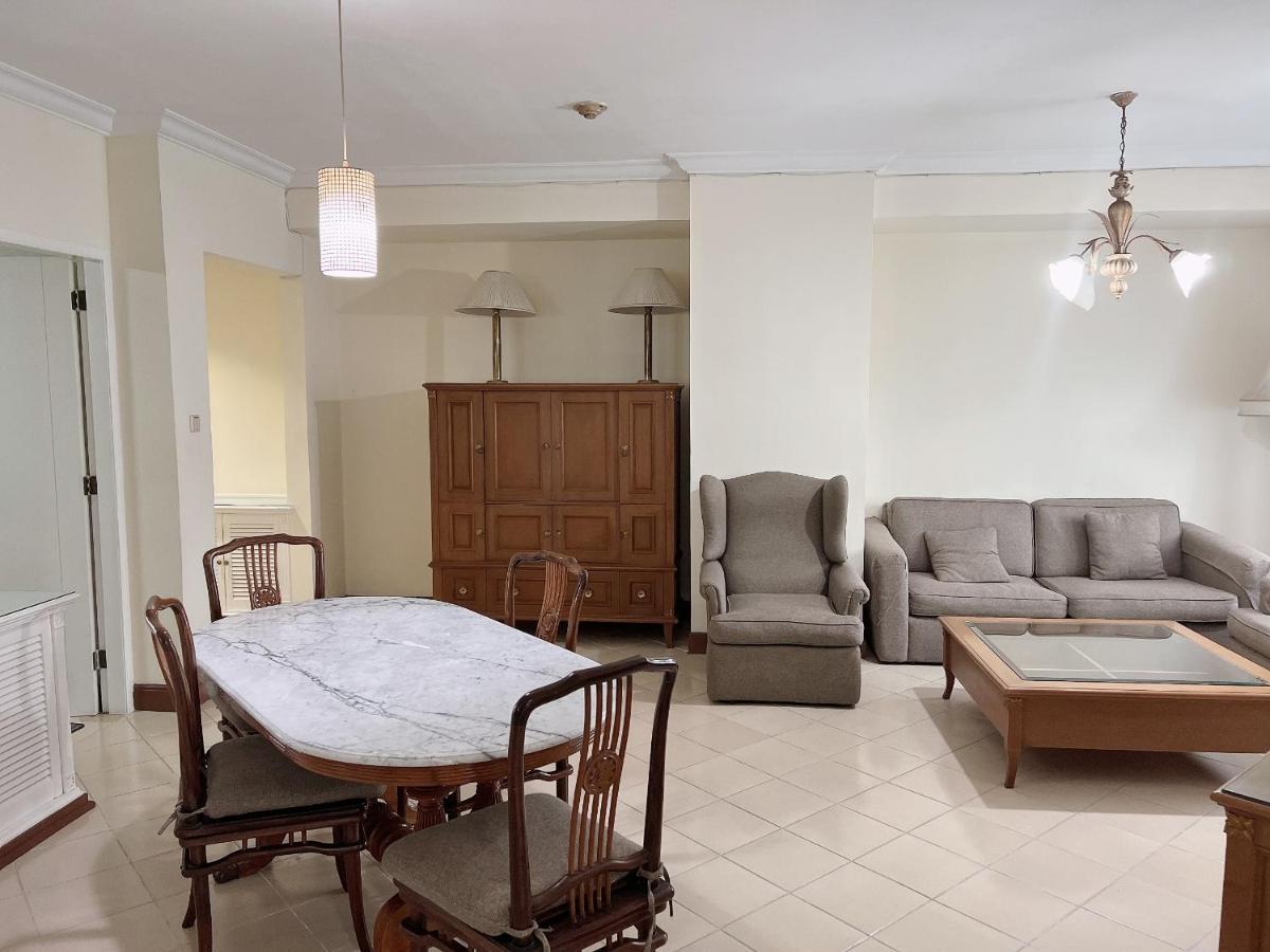 Batavia Hotel & Serviced Apartments Jakarta Ngoại thất bức ảnh