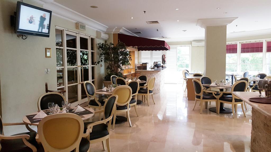 Batavia Hotel & Serviced Apartments Jakarta Ngoại thất bức ảnh