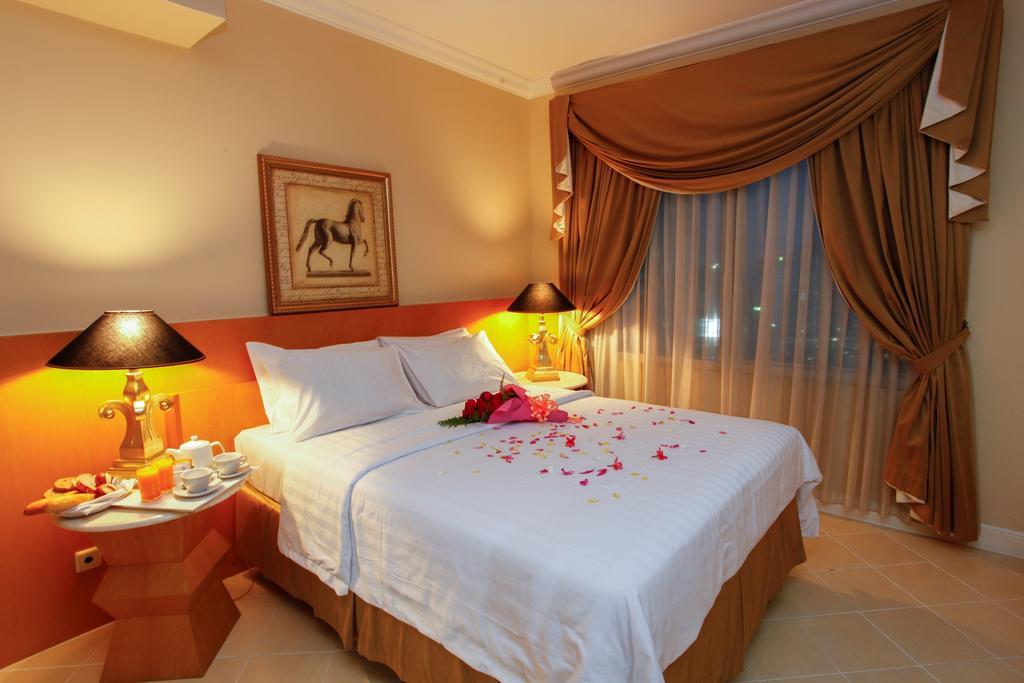 Batavia Hotel & Serviced Apartments Jakarta Ngoại thất bức ảnh